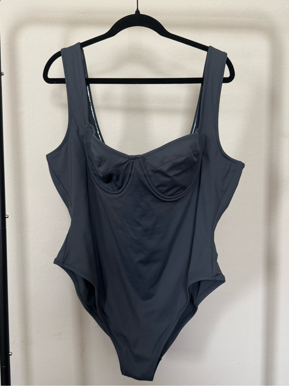 SKIMS Shaping Swim Underwire One Piece 4X